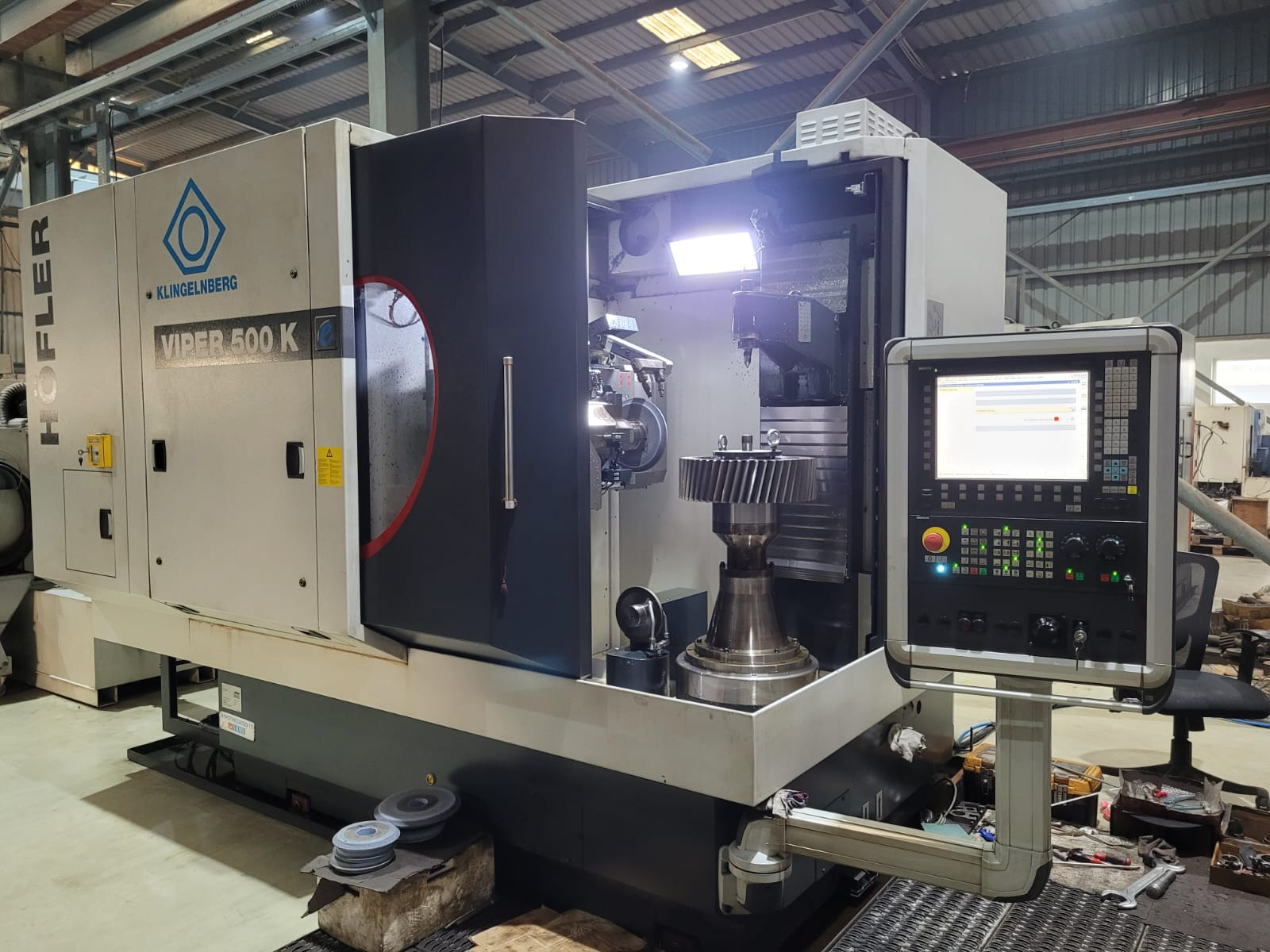 Klingelnberg Viper 500 K CNC gear grinding machine at Advanced Gearbox